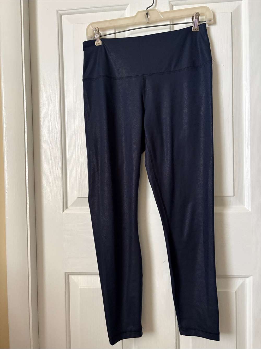 Navy Leggings - 90 Degree by Reflex. Excellent condition